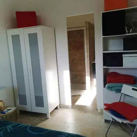 Apartment Proche De Sur 40 M² *